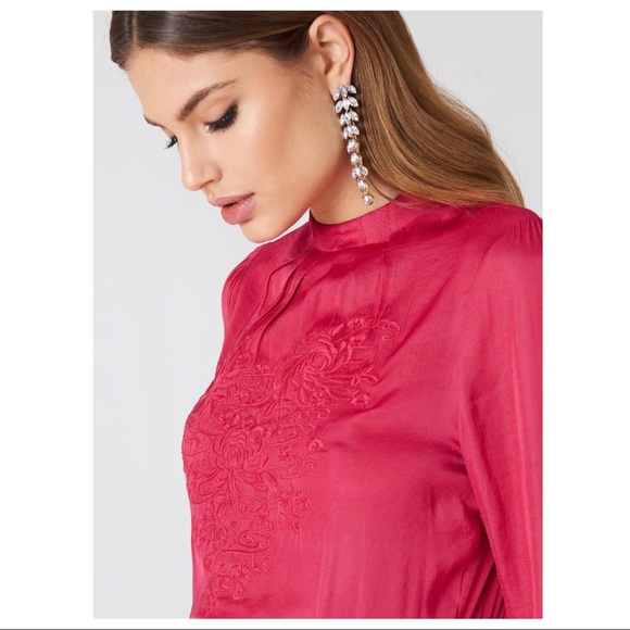 FREE PEOPLE EMBROIDERED HIGH SLIT TUNIC TOP - Picture 3 of 11
